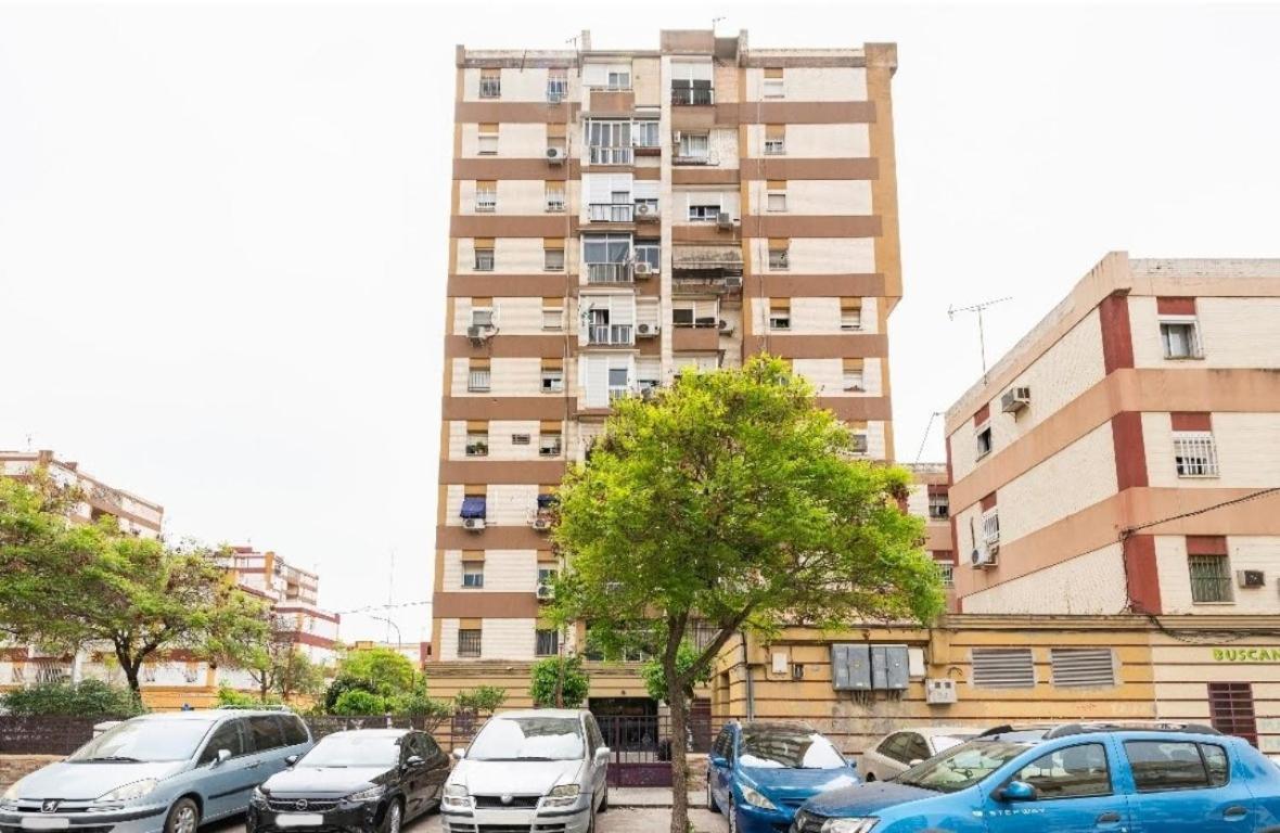 Habitaciones Privadas Con Cama Doble En Sevilla ภายนอก รูปภาพ