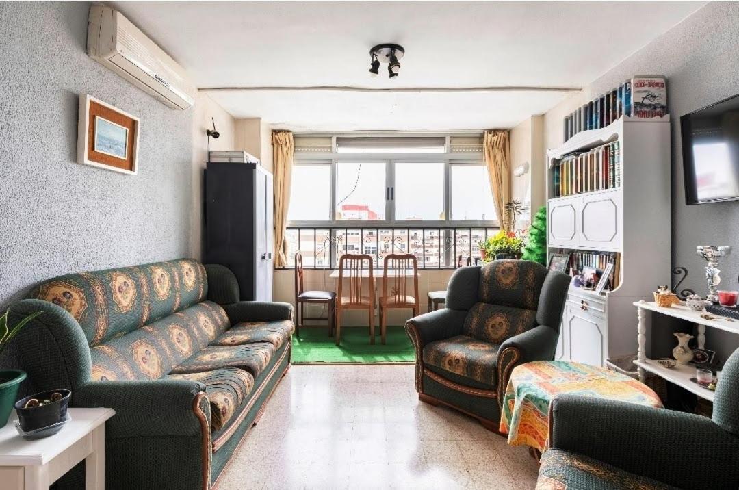 Habitaciones Privadas Con Cama Doble En Sevilla ภายนอก รูปภาพ