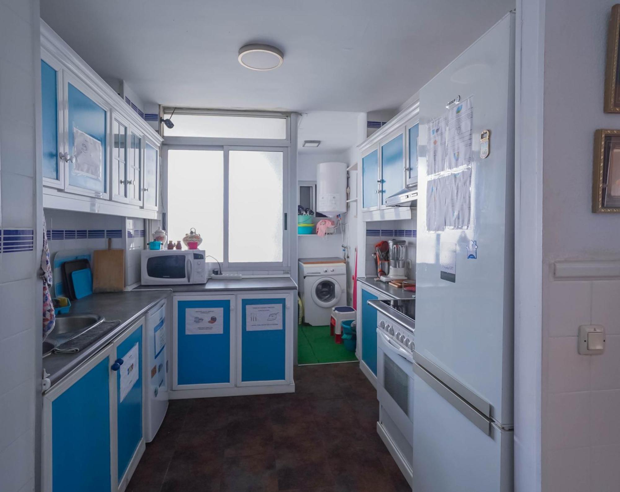 Habitaciones Privadas Con Cama Doble En Sevilla ภายนอก รูปภาพ